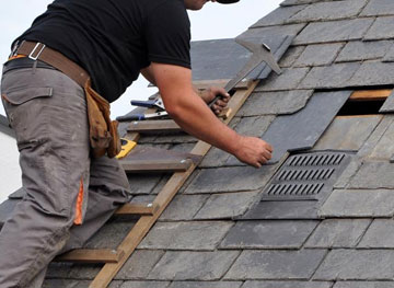 Roof Leaking Repair in Somis